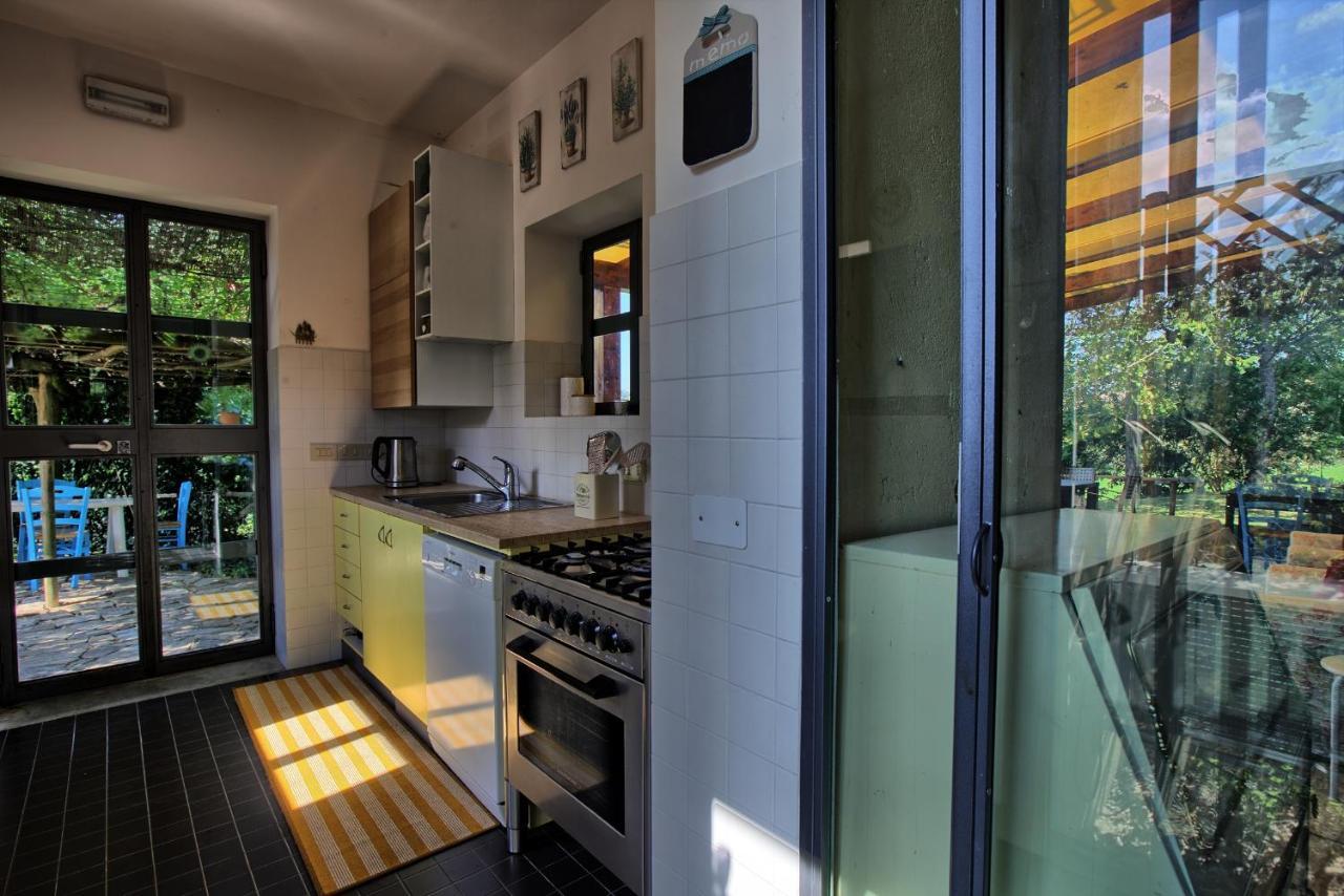 Grande Villa Storica Per Vacanze Con Giardino Privato E Piscina Ostra Exterior photo
