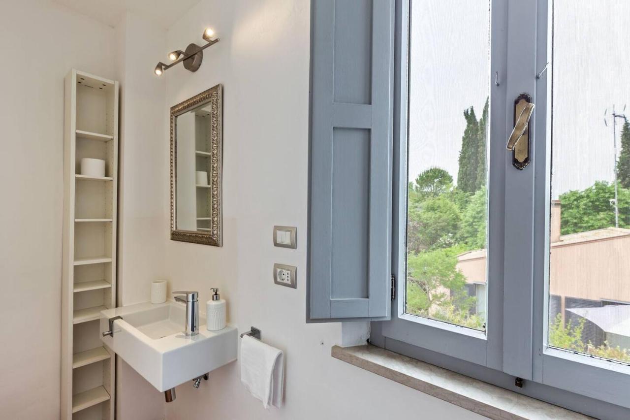 Grande Villa Storica Per Vacanze Con Giardino Privato E Piscina Ostra Exterior photo
