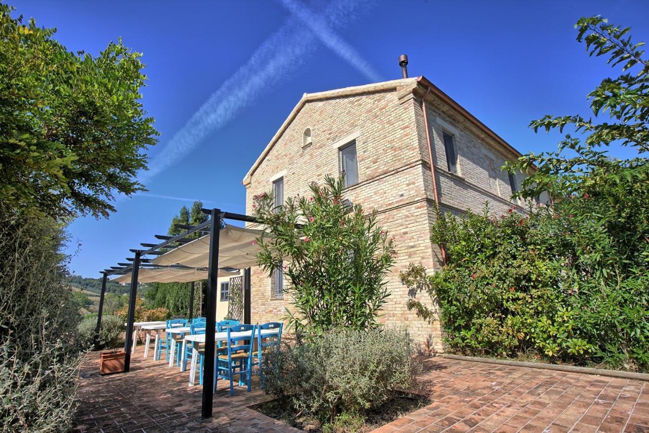 Grande Villa Storica Per Vacanze Con Giardino Privato E Piscina Ostra Exterior photo